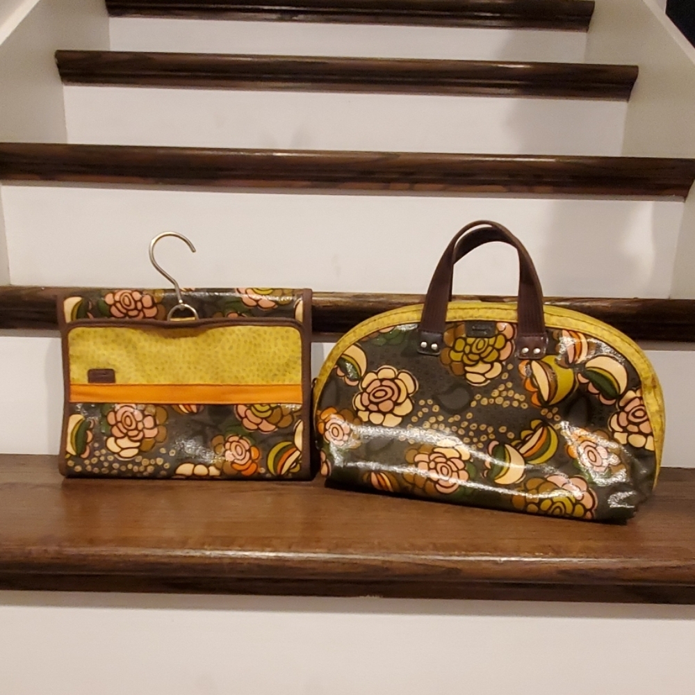 Fossil toiletry bag set
